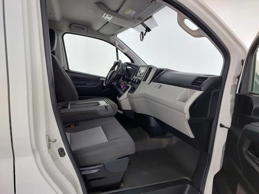 2021 Toyota Haice فان بضاعه 