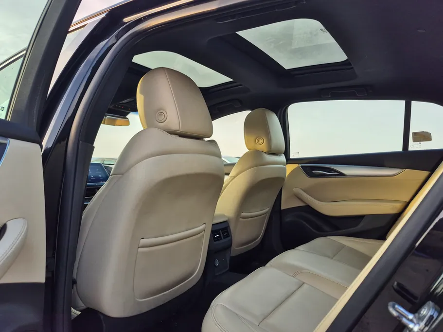 2022 Cadillac CT5 Luxury 