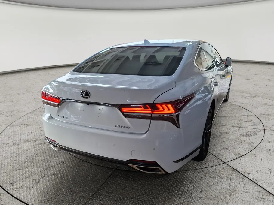 2018 Lexus LS 500 