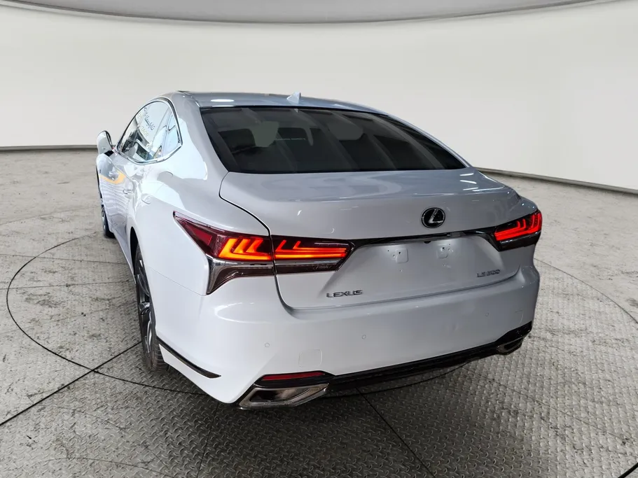 2018 Lexus LS 500 