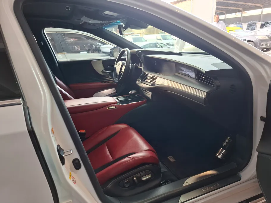 لكزس LS 500 2018 