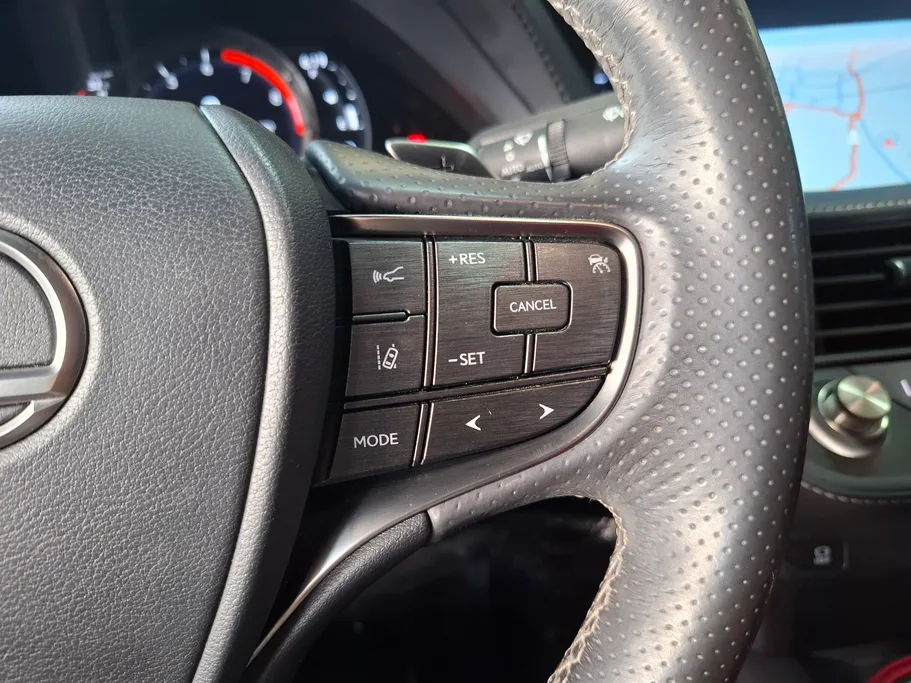 لكزس LS 500 2018 