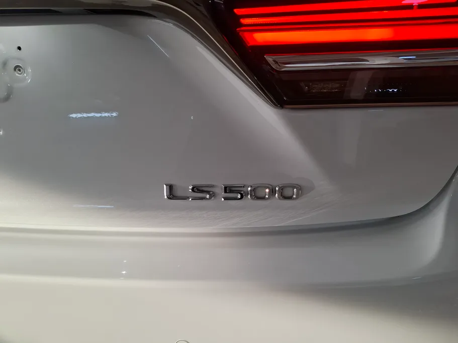 لكزس LS 500 2018 