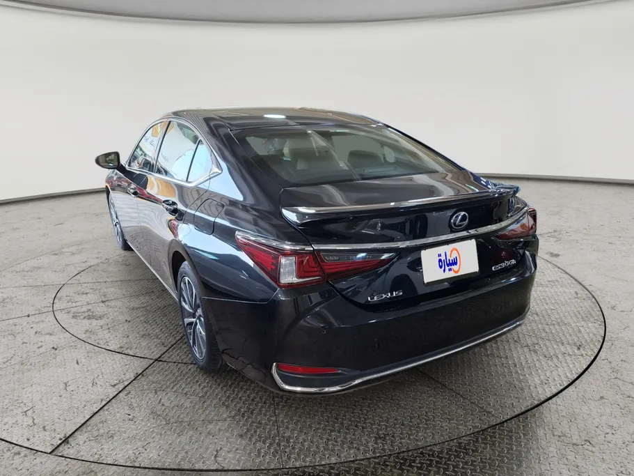 2022 Lexus ES 300 H 