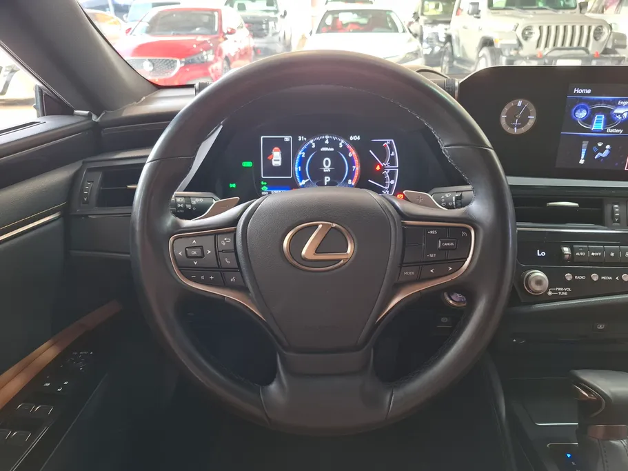 لكزس ES 300 H 2022 