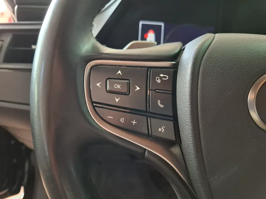 لكزس ES 300 H 2022 