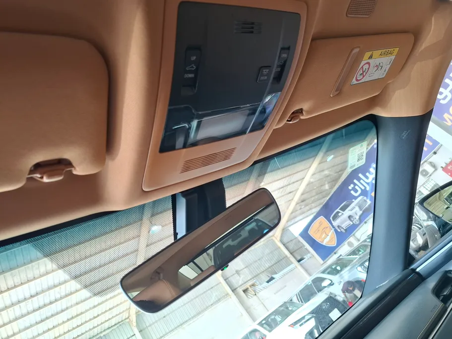 لكزس ES 300 H 2022 