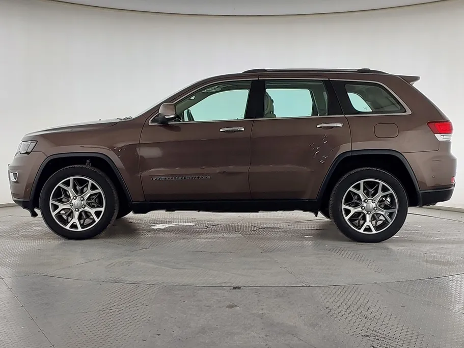 2021 Jeep Grand Cherokee ليمتد 