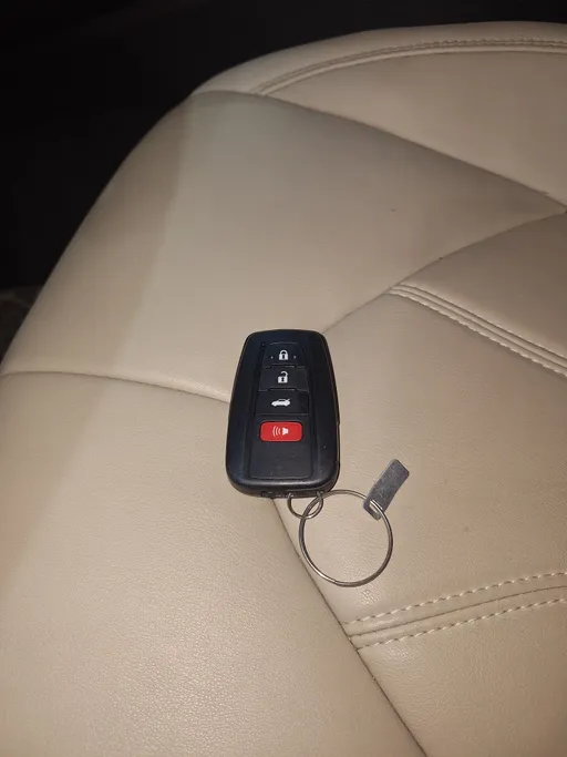 2022 Toyota Avalon XLE 