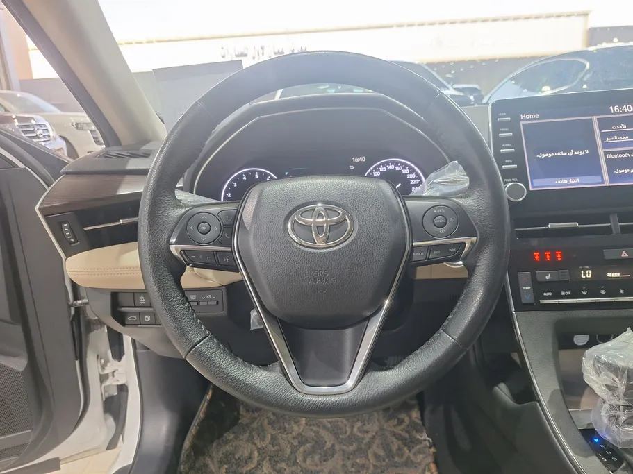 2022 Toyota Avalon XLE 