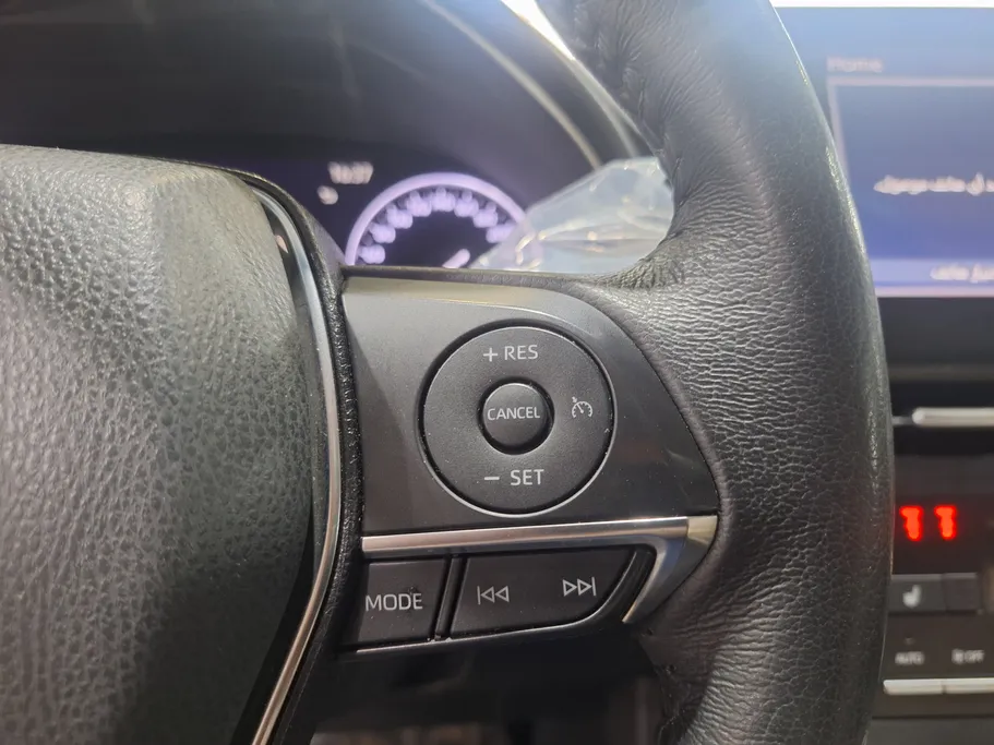 2022 Toyota Avalon XLE 