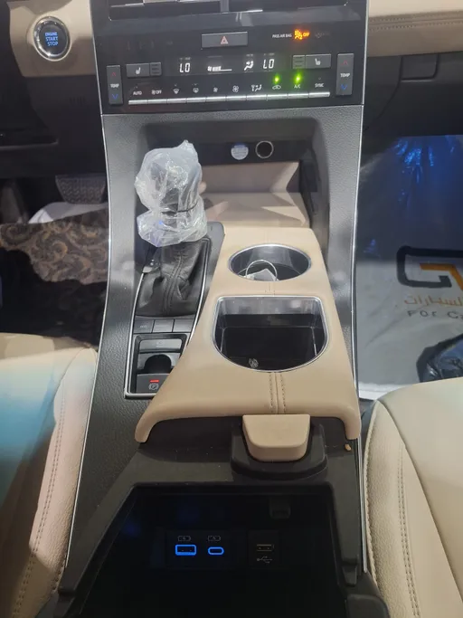 2022 Toyota Avalon XLE 