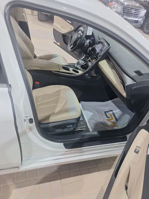 2022 Toyota Avalon XLE 