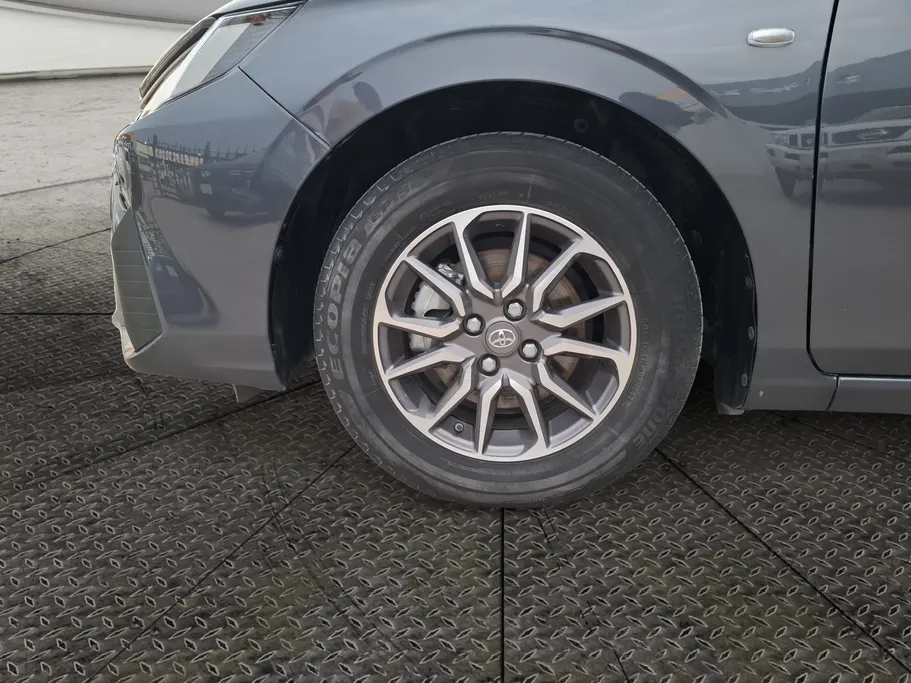 2024 Toyota Yaris  Y 