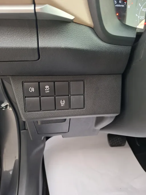 2024 Toyota Yaris  Y 