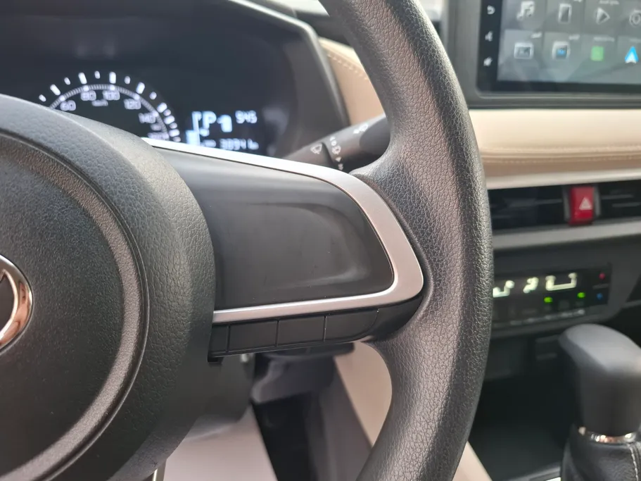 2024 Toyota Yaris  Y 