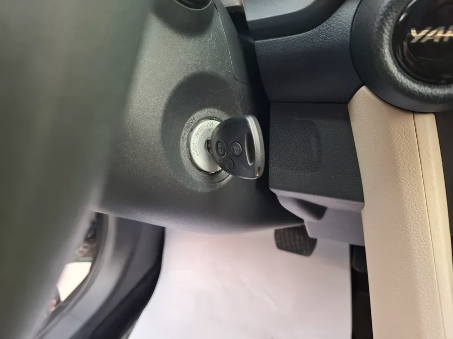 2024 Toyota Yaris  Y 