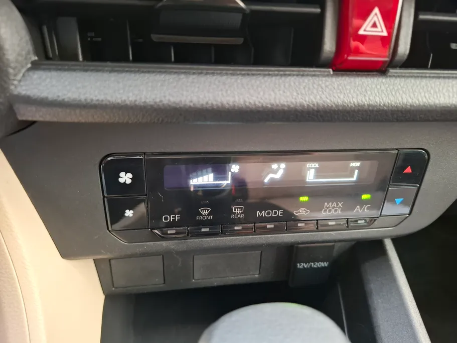 2024 Toyota Yaris  Y 