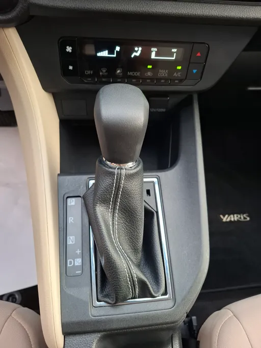 2024 Toyota Yaris  Y 