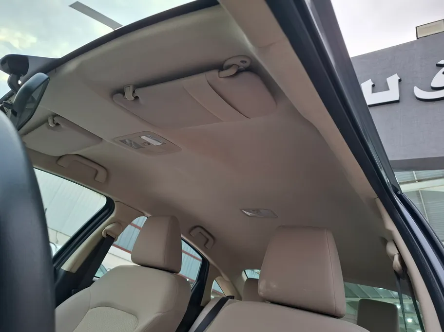 2024 Toyota Yaris  Y 