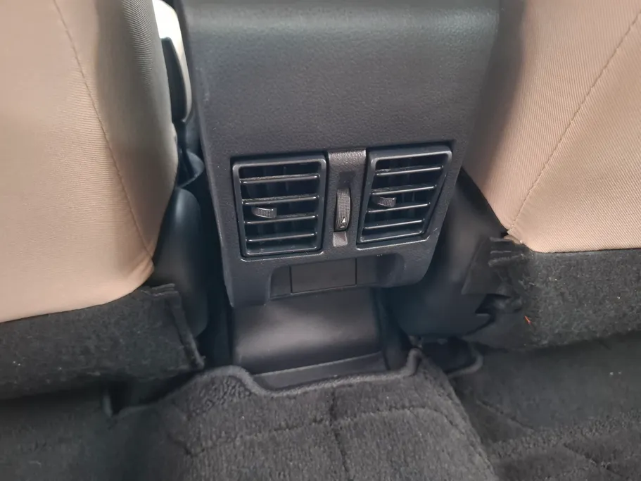 2024 Toyota Yaris  Y 