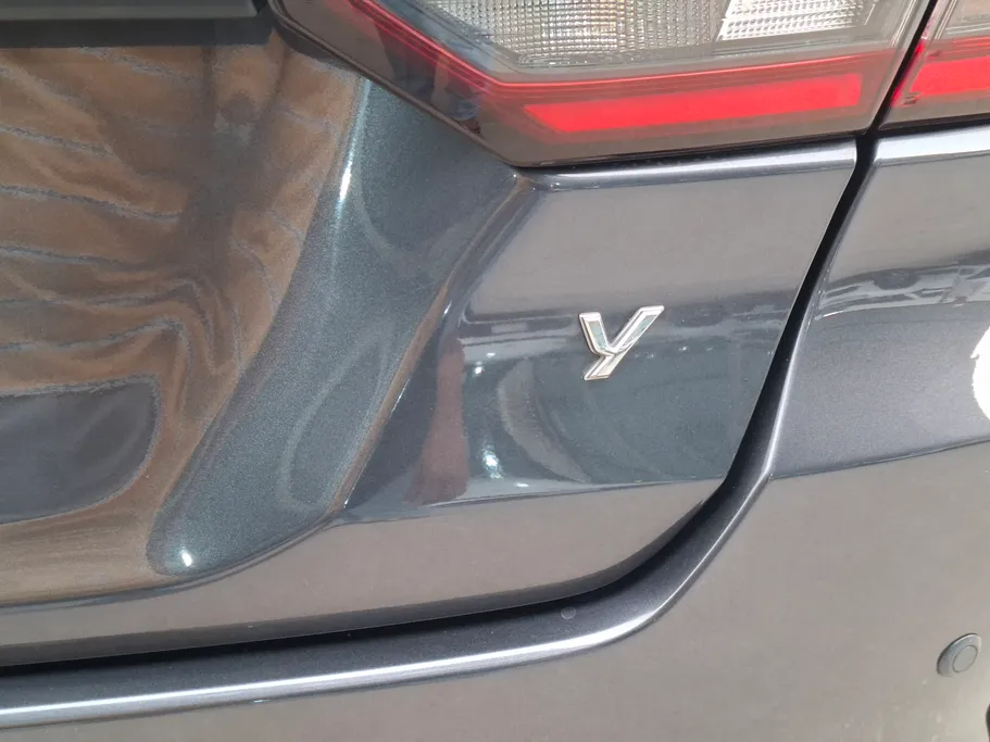 2024 Toyota Yaris  Y 