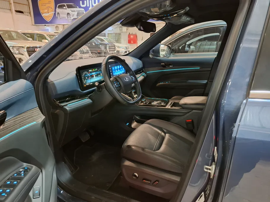 فورد تريتوري تيتانيوم 2023 