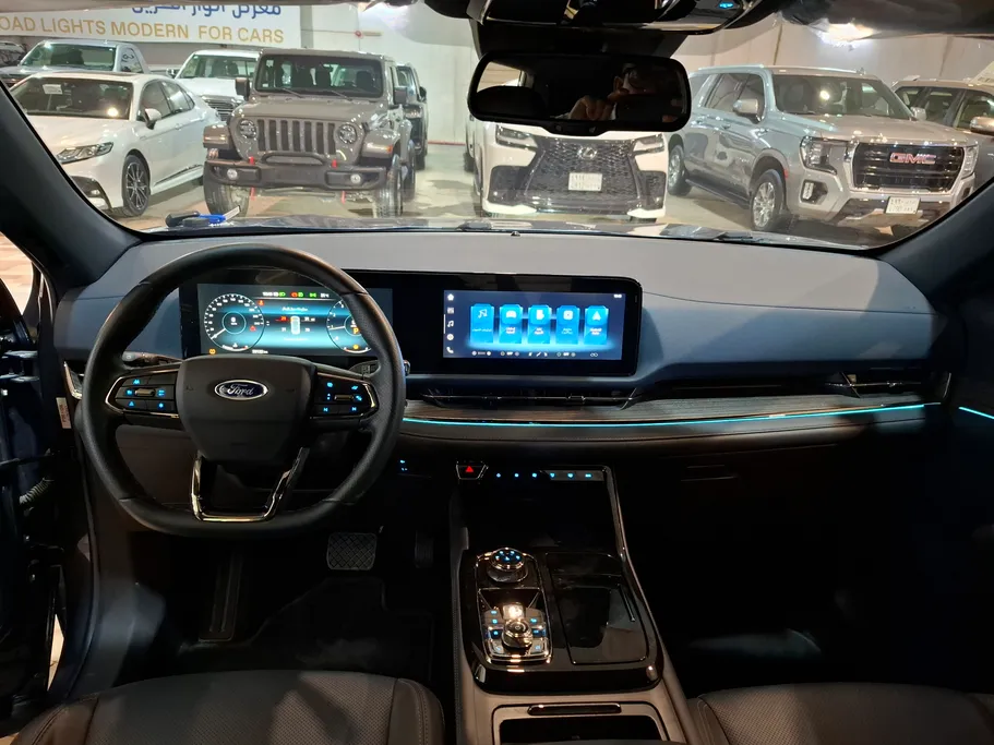 فورد تريتوري تيتانيوم 2023 