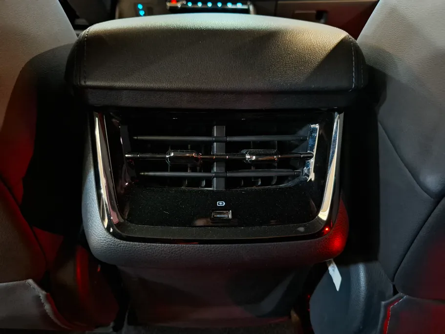 فورد تريتوري تيتانيوم 2023 