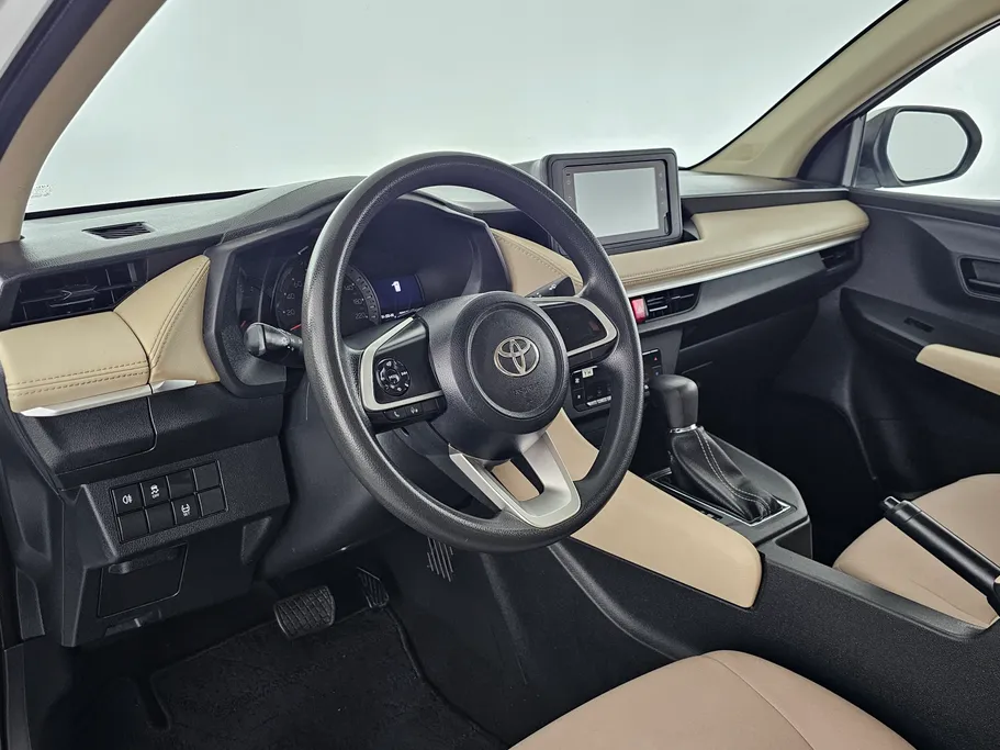 2023 تويوتا Yaris  Y 