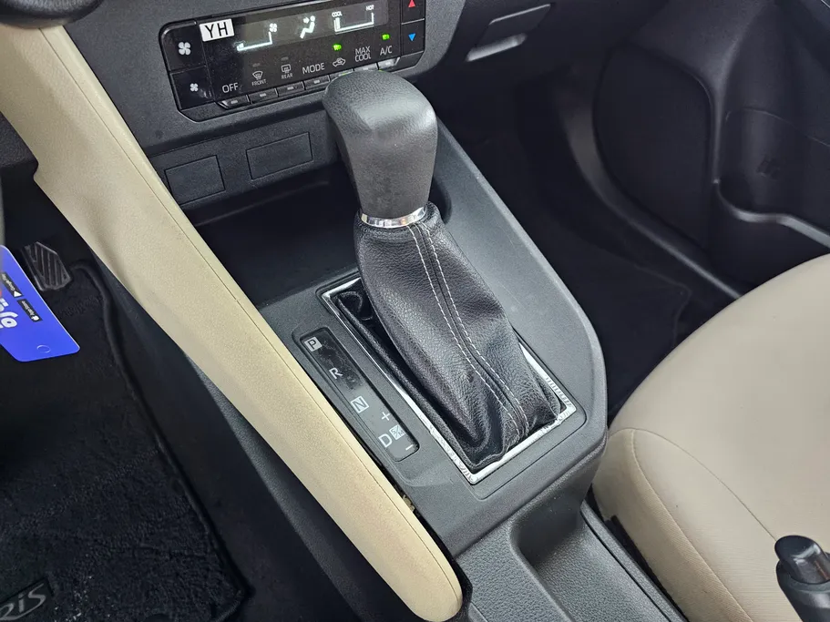 2023 تويوتا Yaris  Y 