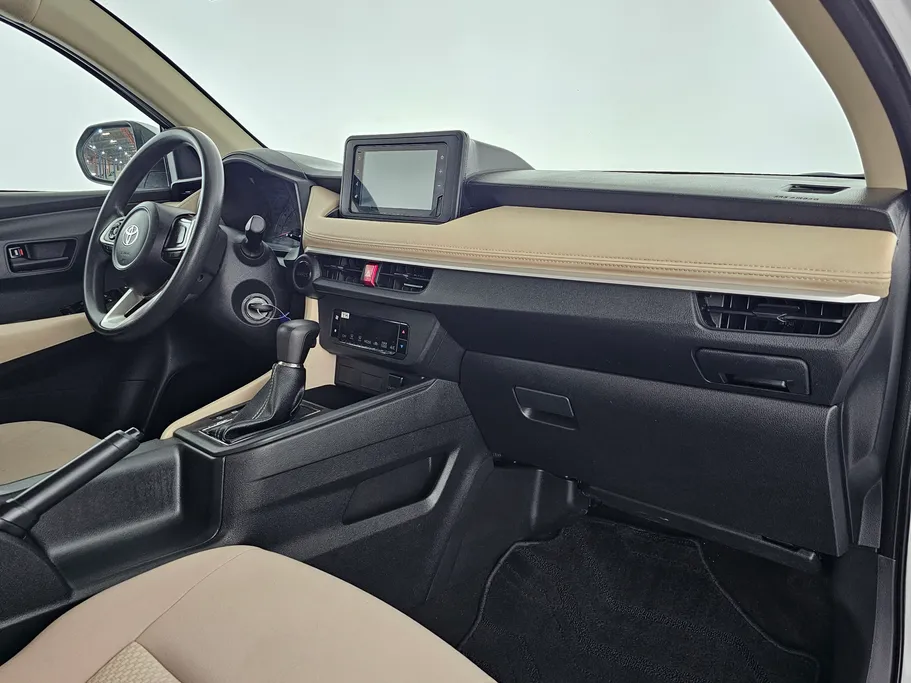 2023 تويوتا Yaris  Y 