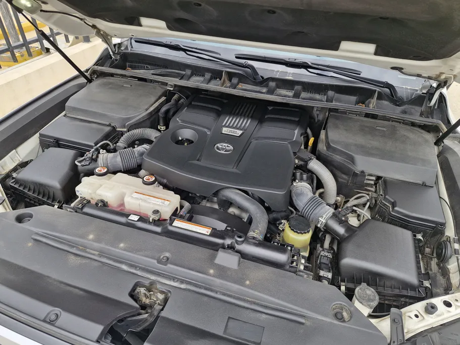 2023 Toyota Land Cruiser VXS 