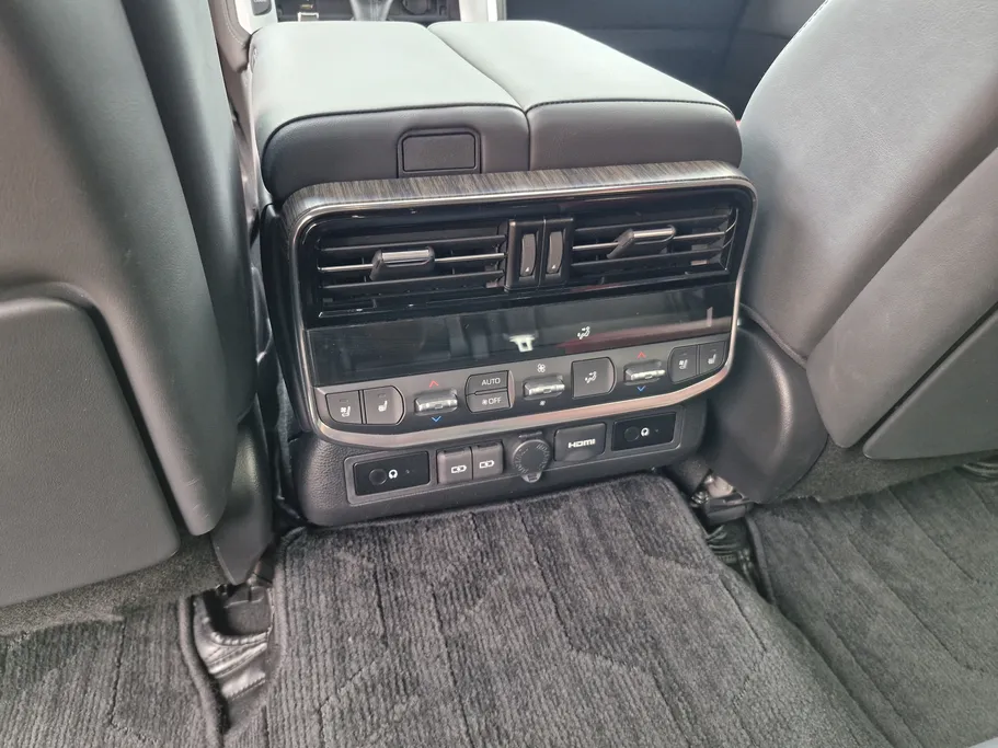 2023 Toyota Land Cruiser VXS 