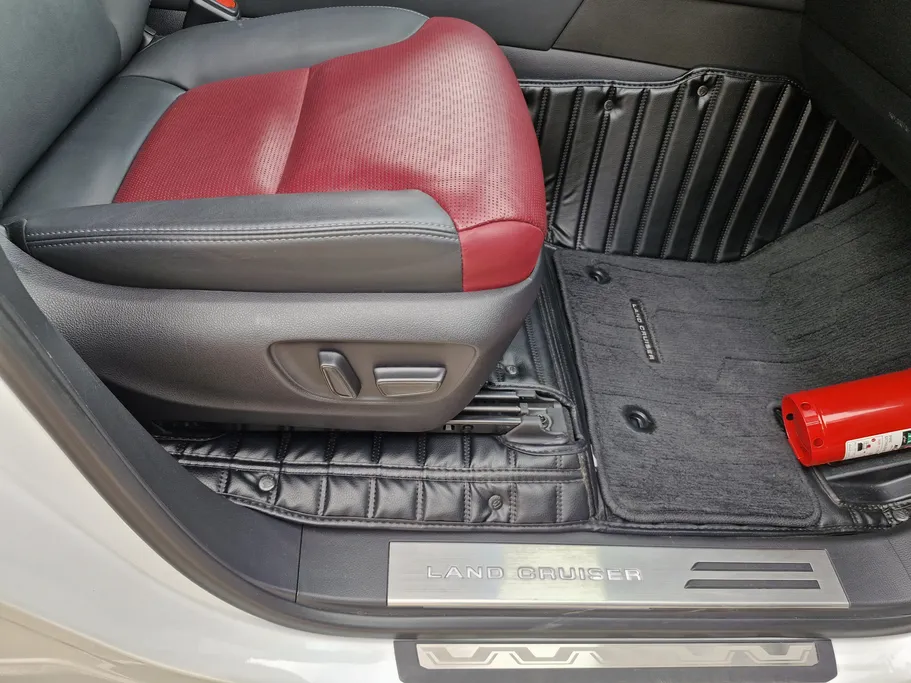 2023 Toyota Land Cruiser VXS 