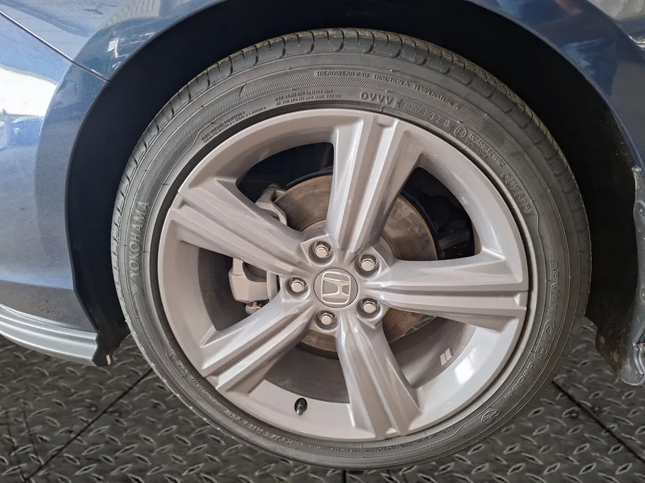 هوندا اكورد LX 2025 