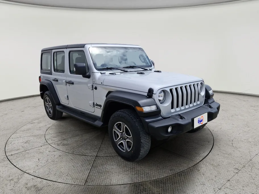 2023 Jeep Wrangler Sahara 