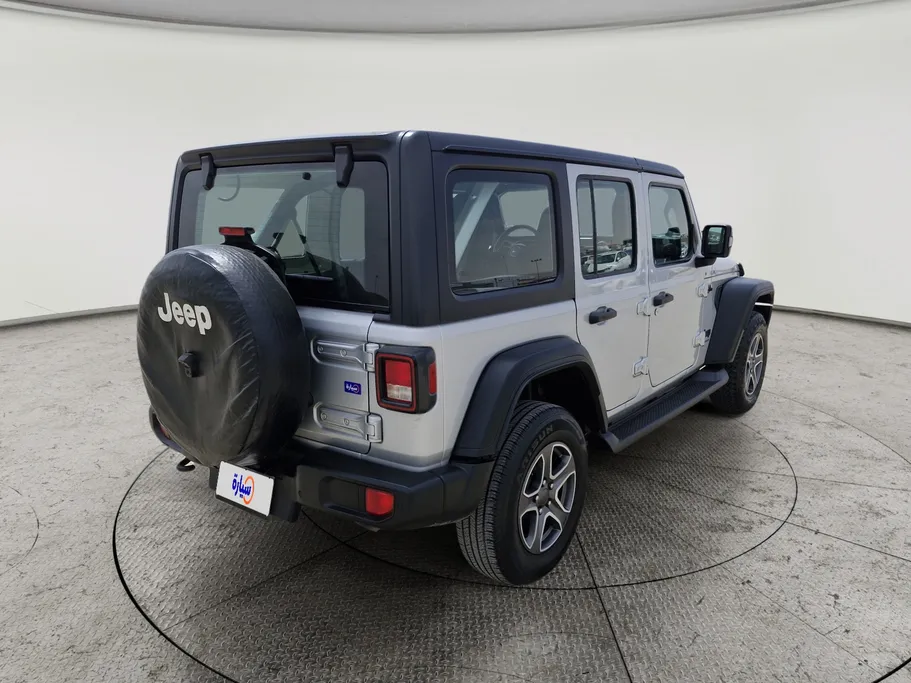 2023 Jeep Wrangler Sahara 