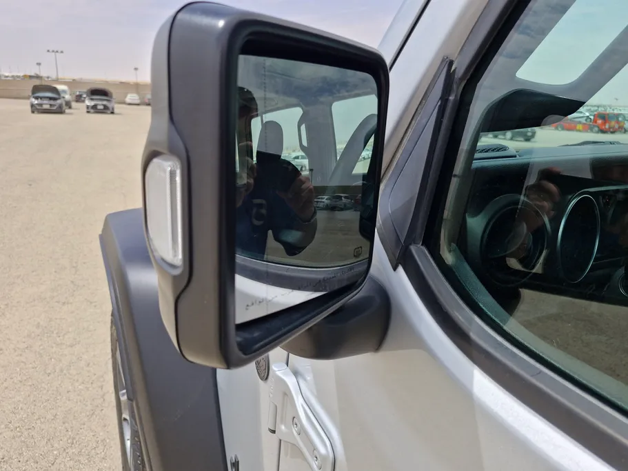 2023 Jeep Wrangler Sahara 