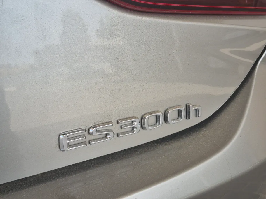 2024 Lexus ES 300 HH Hybrid Executive 