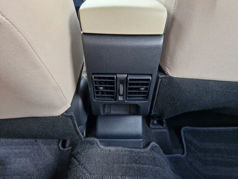 2023 تويوتا Yaris  Y 