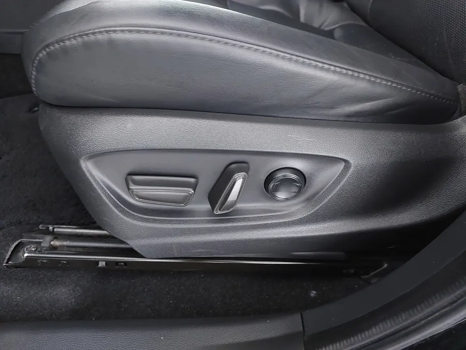 2023 Toyota Crown Premium 