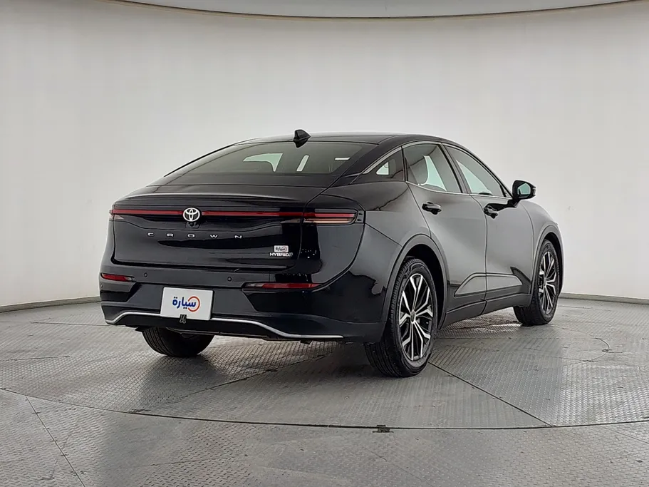 2023 Toyota Crown Premium 