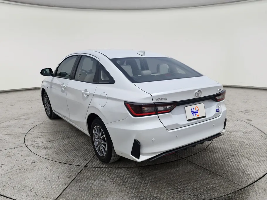 2023 Toyota Yaris  Y 