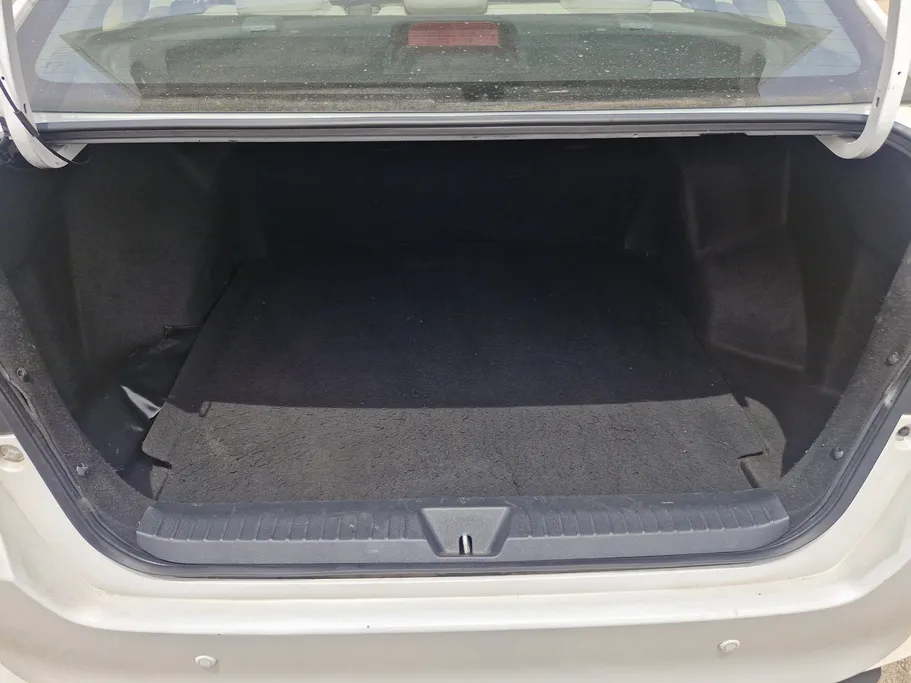 2023 Toyota Yaris  Y 