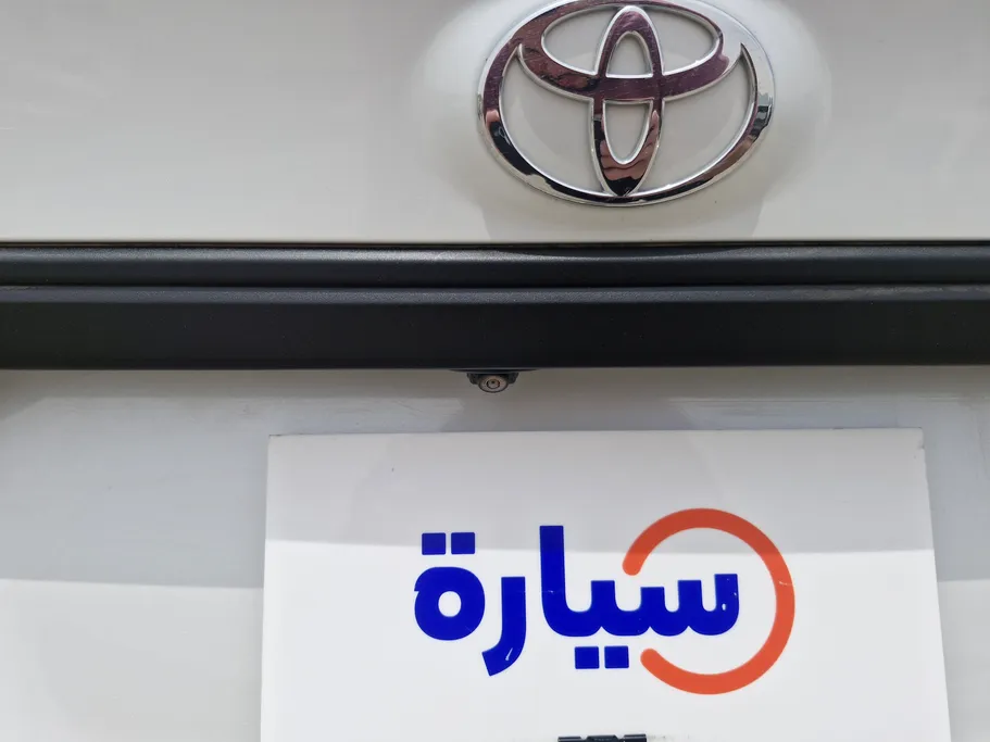 2023 Toyota Yaris  Y 