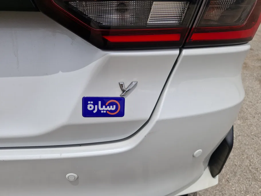 2023 Toyota Yaris  Y 