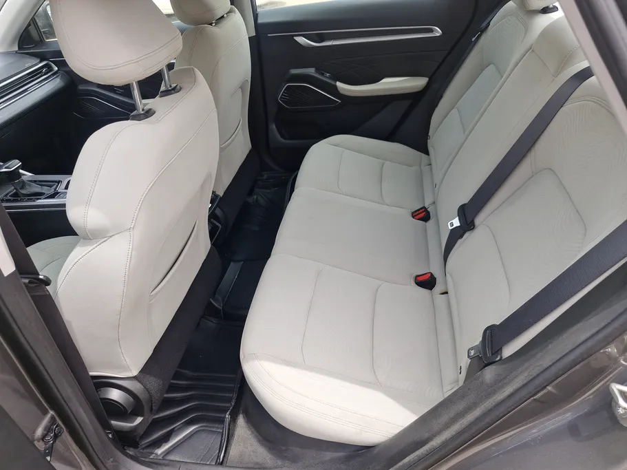 جيلي امجراند GS 2024 