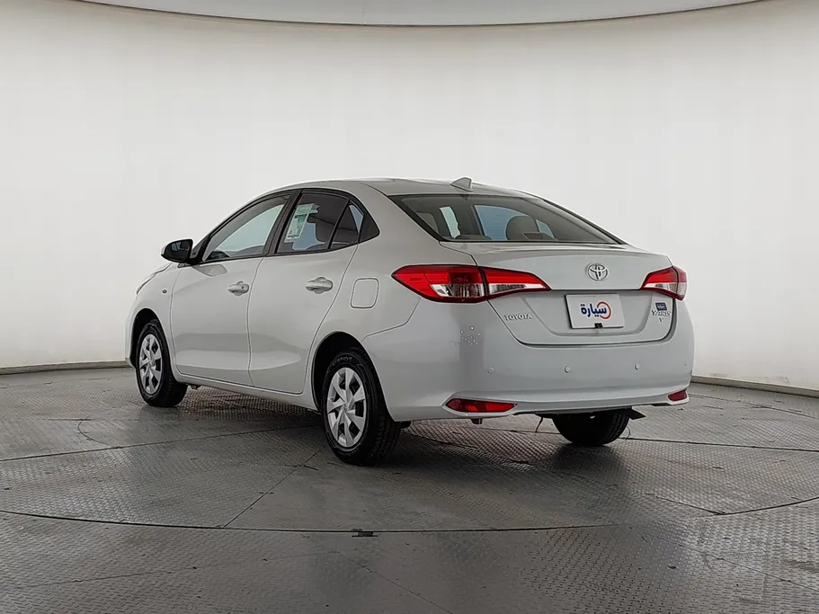 2022 Toyota Yaris  Y 