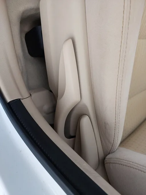 2022 Toyota Yaris  Y 